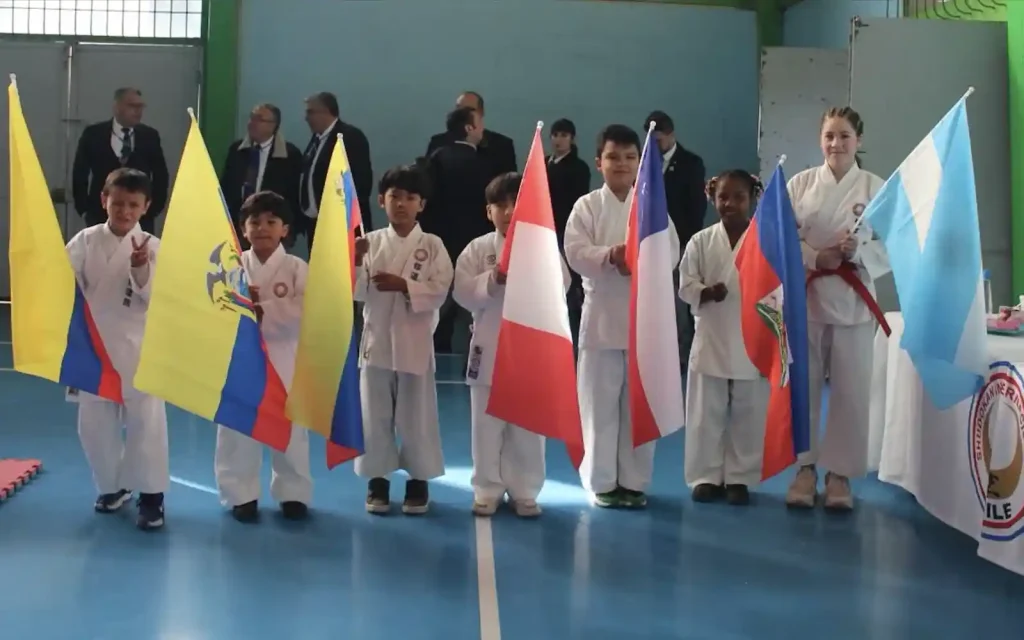 Integración de niños de países hermanos a través del Karate Shudokan